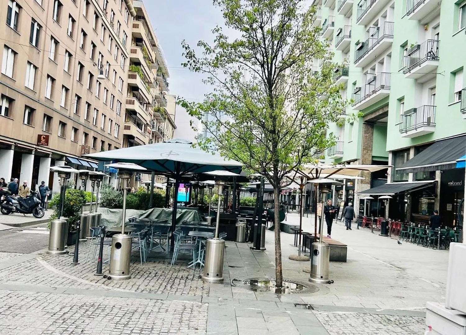 Moscova M2 - City Centre Milán